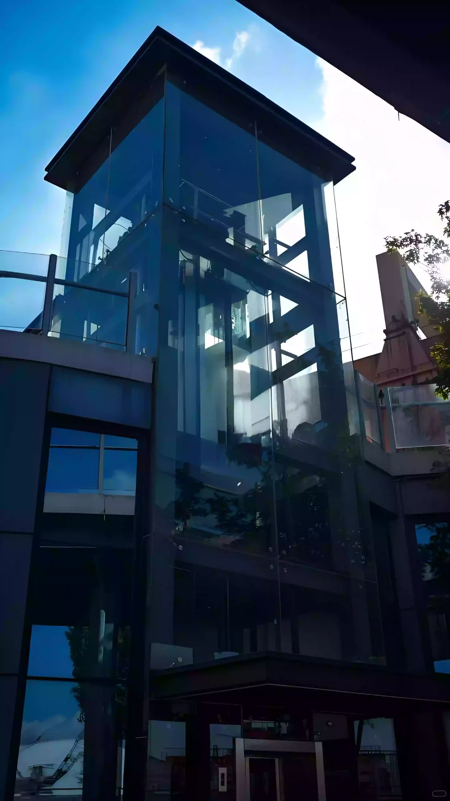 Custom panoramic elevator in a Philippines resort by BDFUJI