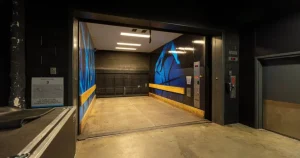 Large cargo elevator