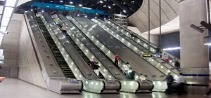 Multiple parallel or cross escalators
