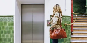 Passenger elevators designed for transporting people have beautiful appearance and comfortable riding design